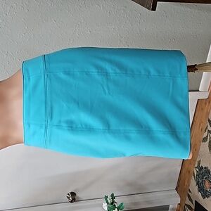 Adorable Worthington pencil skirt size 4